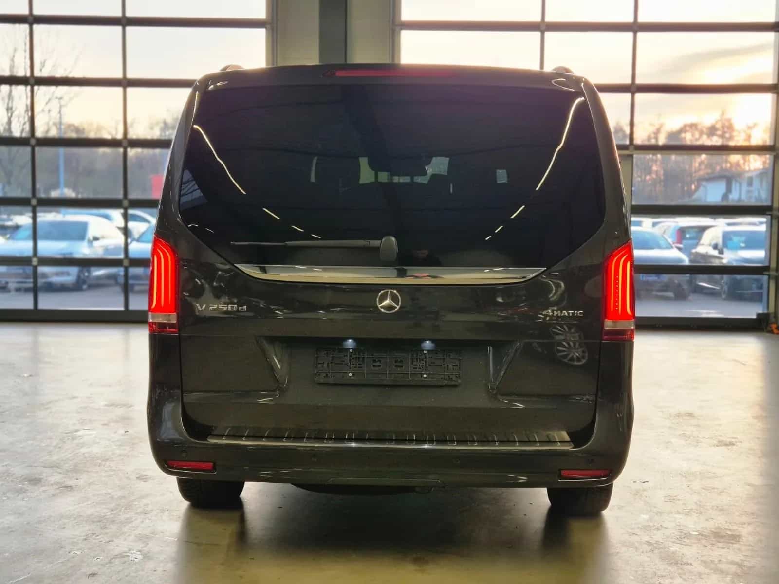 Mercedes-Benz V-Class 250 05/2024-photo-5