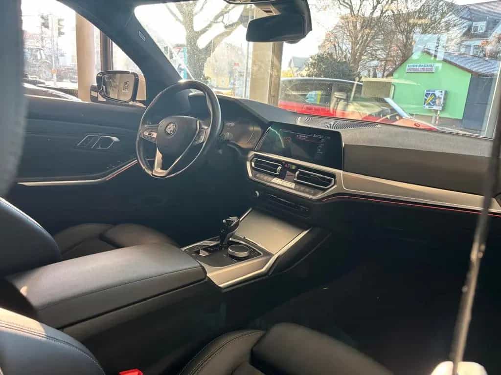BMW 320 d Touring Sport Line+Panorama+Himmel schwarz 10/2021-photo-24