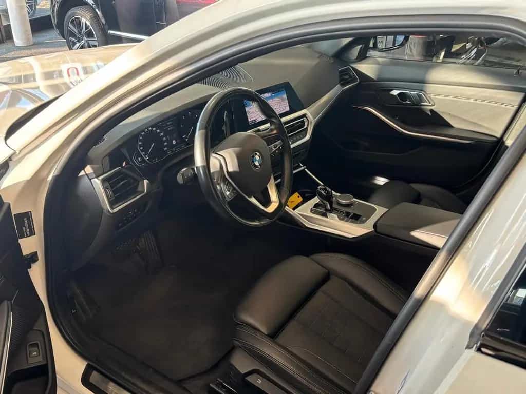 BMW 320 d Touring Sport Line+Panorama+Himmel schwarz 10/2021-photo-4