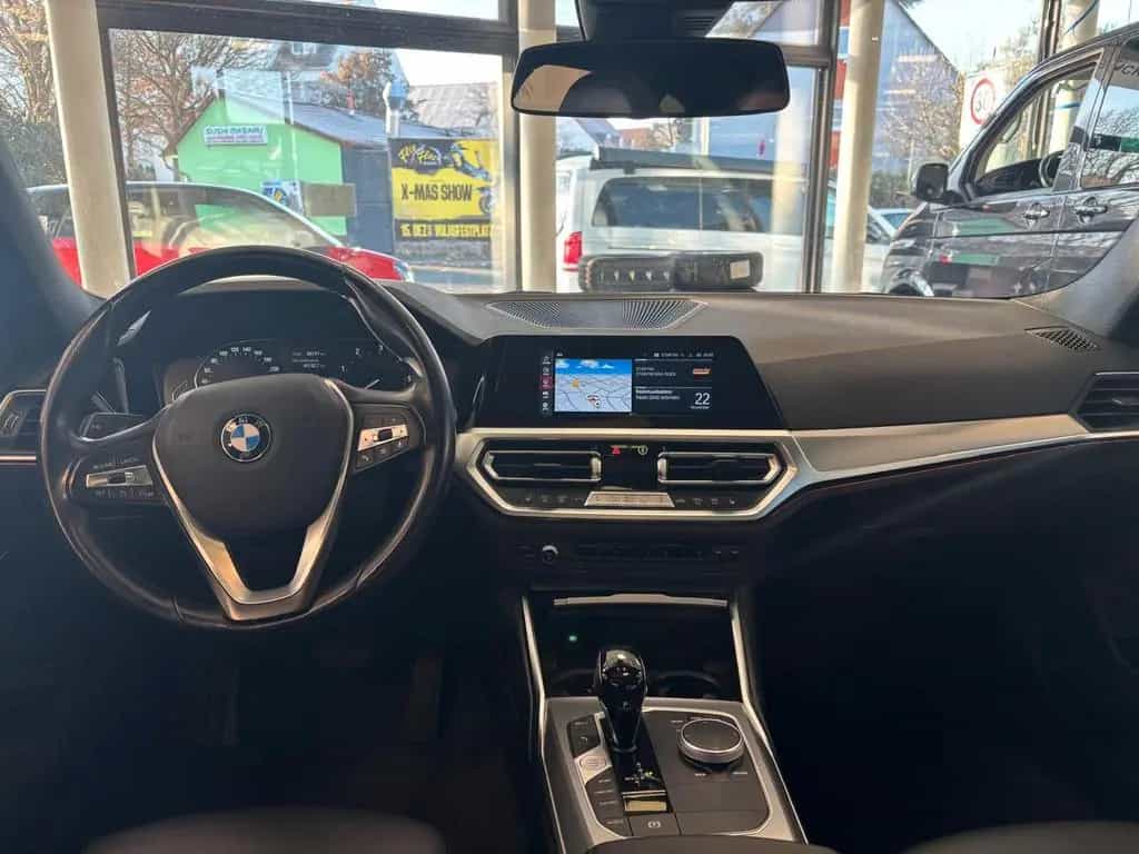 BMW 320 d Touring Sport Line+Panorama+Himmel schwarz 10/2021-photo-7