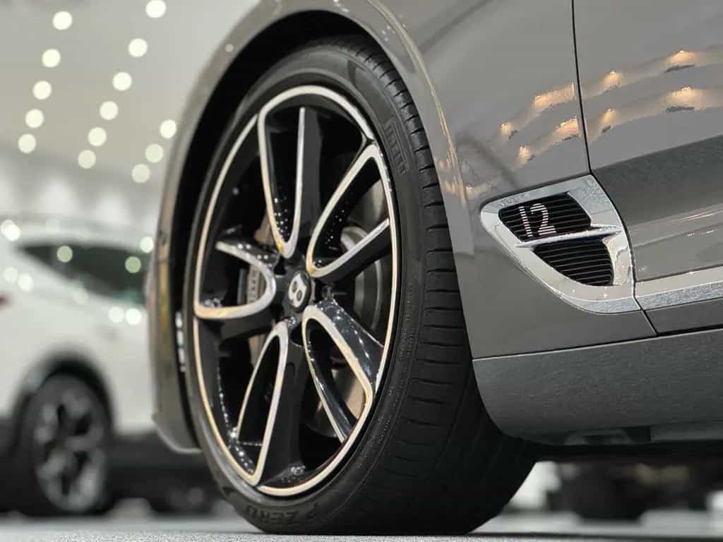 Bentley Continental GT 6.0 W12 4WD *Mulliner* 1Besitz*Standheizung* 01/2019-photo-15