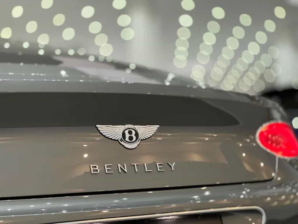 Bentley Continental GT 6.0 W12 4WD *Mulliner* 1Besitz*Standheizung* 01/2019-photo-19