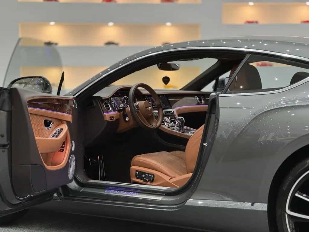 Bentley Continental GT 6.0 W12 4WD *Mulliner* 1Besitz*Standheizung* 01/2019-photo-20