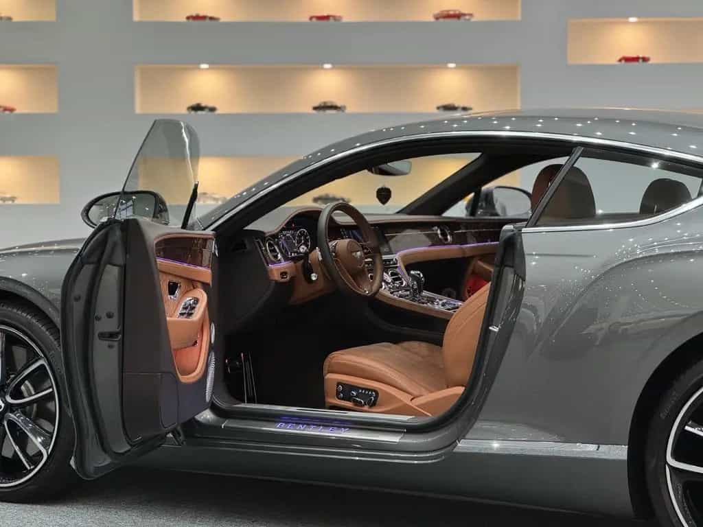 Bentley Continental GT 6.0 W12 4WD *Mulliner* 1Besitz*Standheizung* 01/2019-photo-21