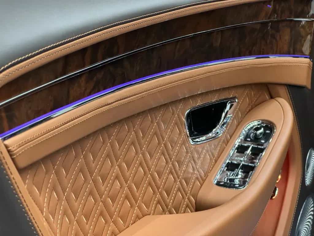 Bentley Continental GT 6.0 W12 4WD *Mulliner* 1Besitz*Standheizung* 01/2019-photo-32
