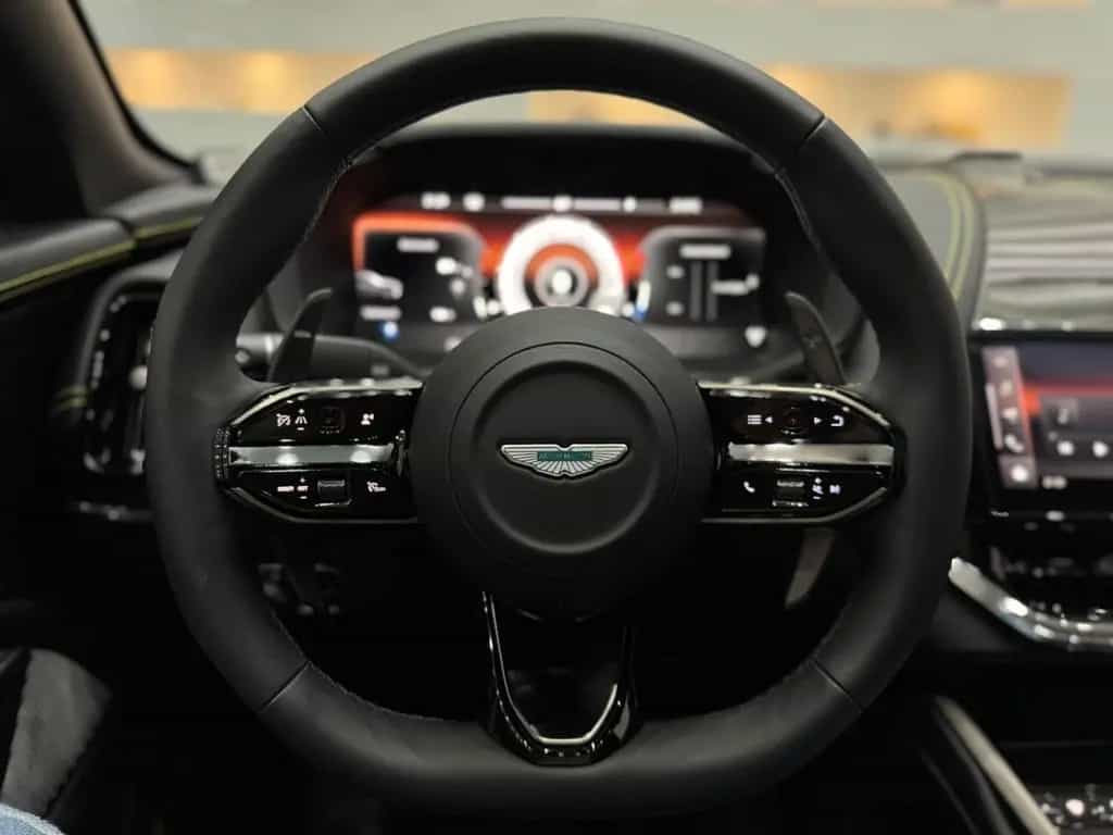 Aston Martin DBX 4.0 V8 DBX707 *AMR24* Neuwagenzustand* 05/2025-photo-30