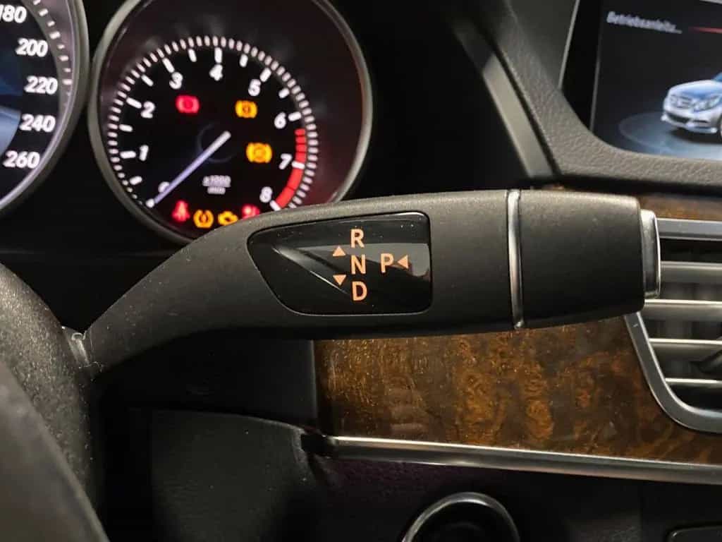 Mercedes-Benz E-Class 200 T ELEGANCE+NAVI+LED Scheinwerfer+Distronic 06/2016-photo-11