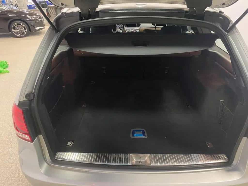 Mercedes-Benz E-Class 200 T ELEGANCE+NAVI+LED Scheinwerfer+Distronic 06/2016-photo-19