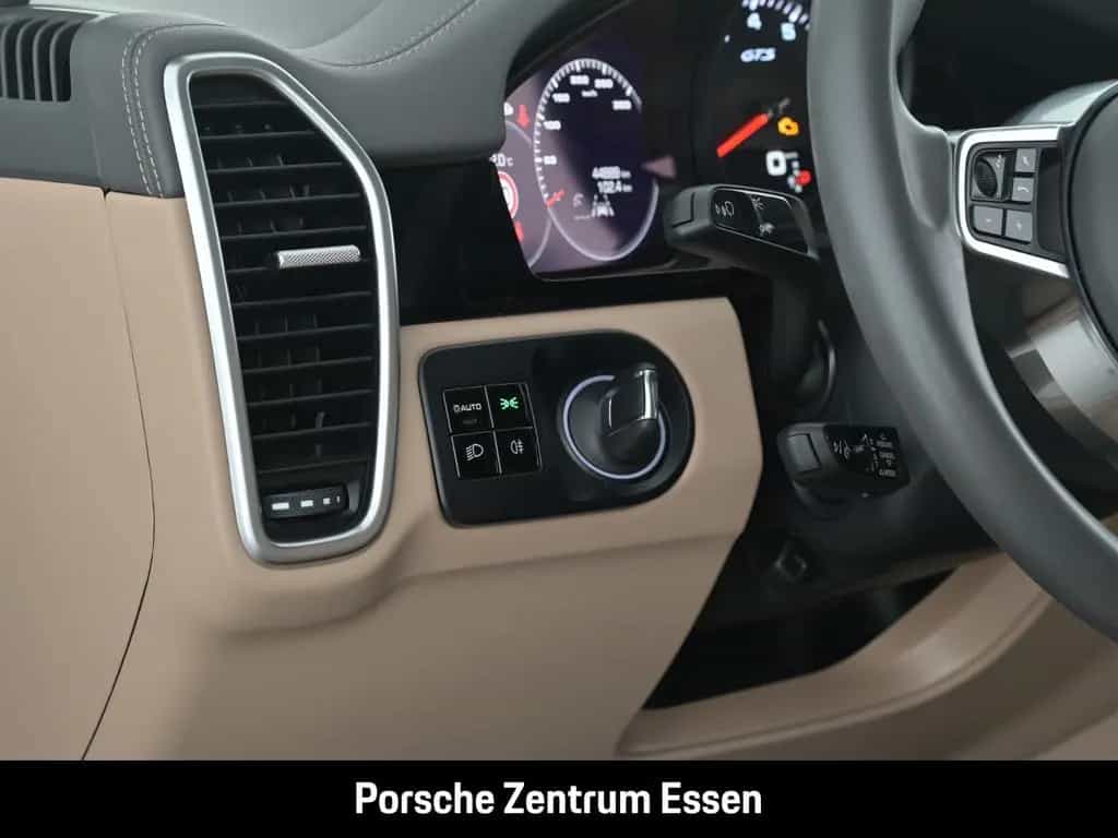 Porsche Cayenne GTS / Hinterachslenkung PDCC Soft-Close- 11/2020-photo-16