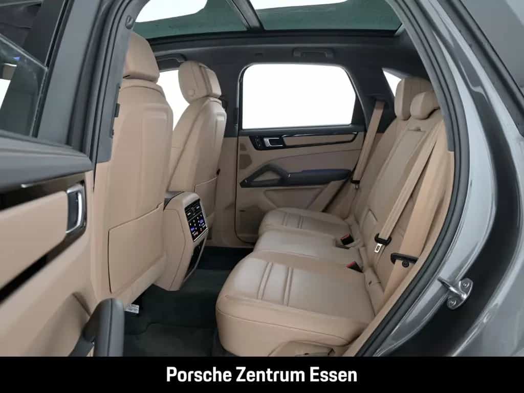 Porsche Cayenne GTS / Hinterachslenkung PDCC Soft-Close- 11/2020-photo-7