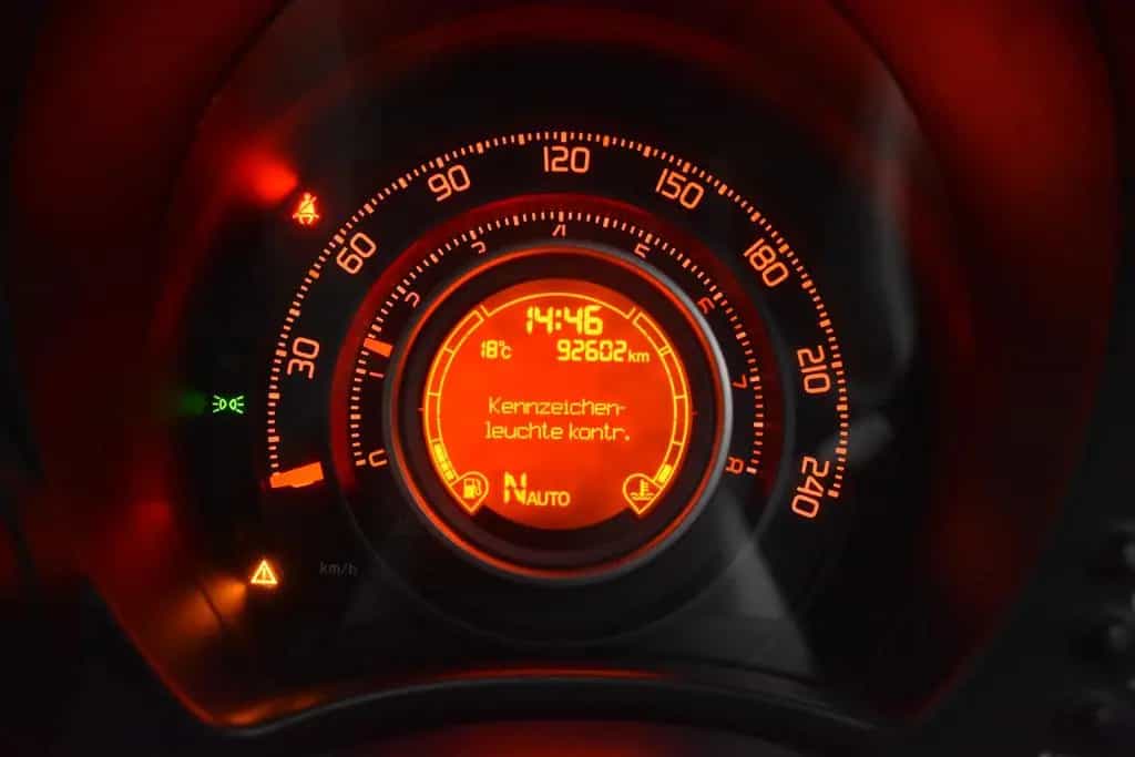 Abarth 595 Turismo Autom BiXenon Leder Intersope PDC 06/2013-photo-20