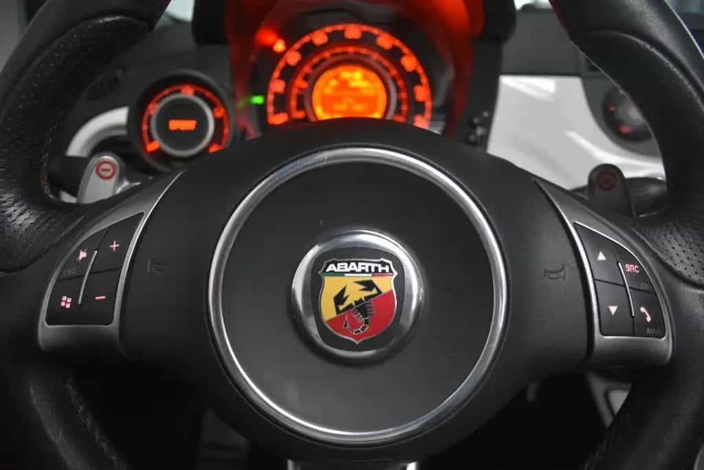 Abarth 595 Turismo Autom BiXenon Leder Intersope PDC 06/2013-photo-27