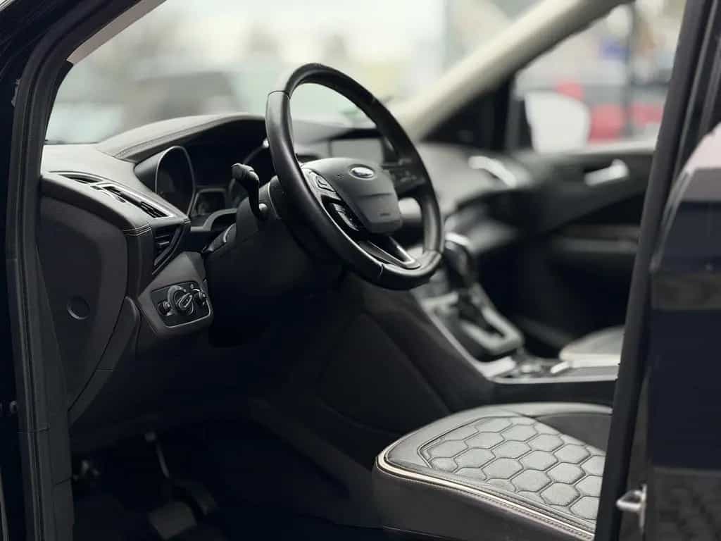 Ford Kuga Vignale / Panorama / Kamera / Keyless GO 09/2019-photo-15