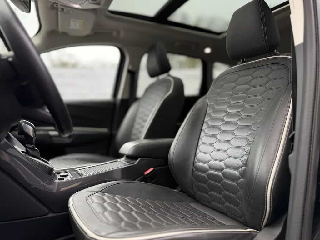 Ford Kuga Vignale / Panorama / Kamera / Keyless GO 09/2019-photo-16