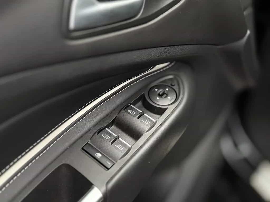 Ford Kuga Vignale / Panorama / Kamera / Keyless GO 09/2019-photo-18