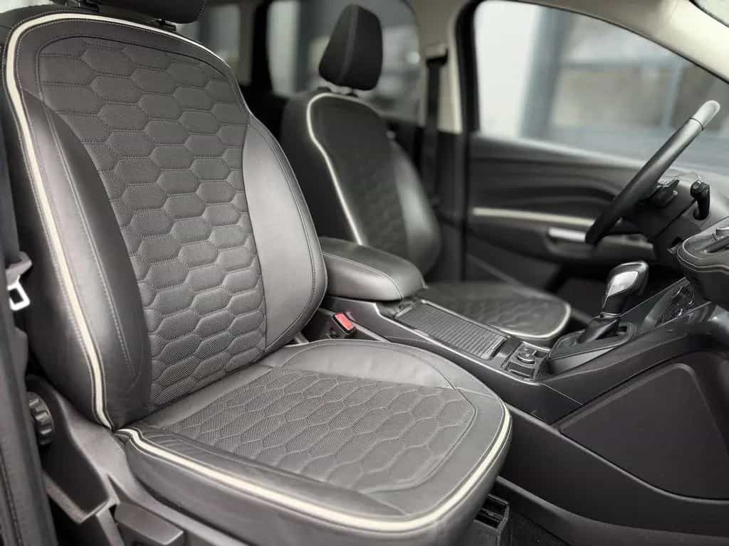 Ford Kuga Vignale / Panorama / Kamera / Keyless GO 09/2019-photo-20