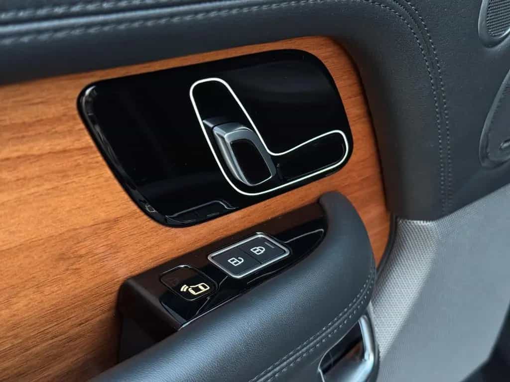 Land Rover Range Rover Rover D300 Vogue HuD|360°|PANO|AHK|STH|LED 06/2021-photo-24