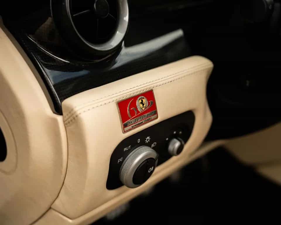 Ferrari 599 GTB F1 *COLLECABLE*MINT*SUITCASE*NOSTICKYBUT 03/2008-photo-15