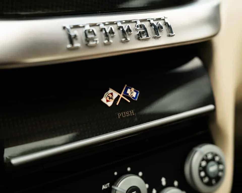 Ferrari 599 GTB F1 *COLLECABLE*MINT*SUITCASE*NOSTICKYBUT 03/2008-photo-16