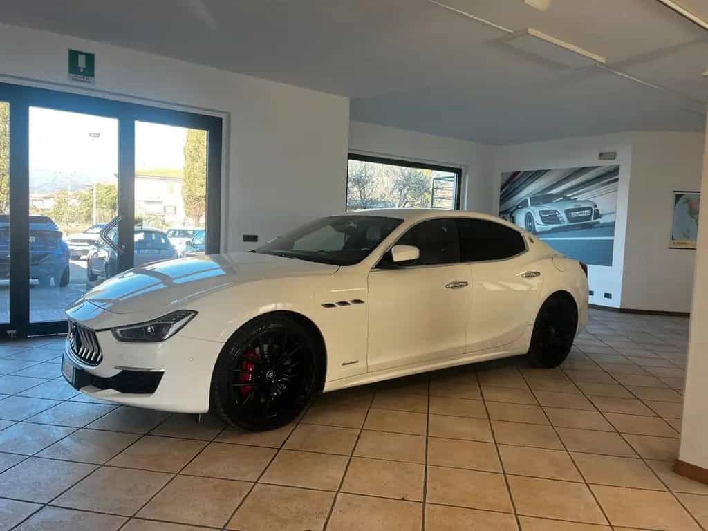 Maserati Ghibli V6 430 CV Q4 Granlusso 12/2020-photo-2