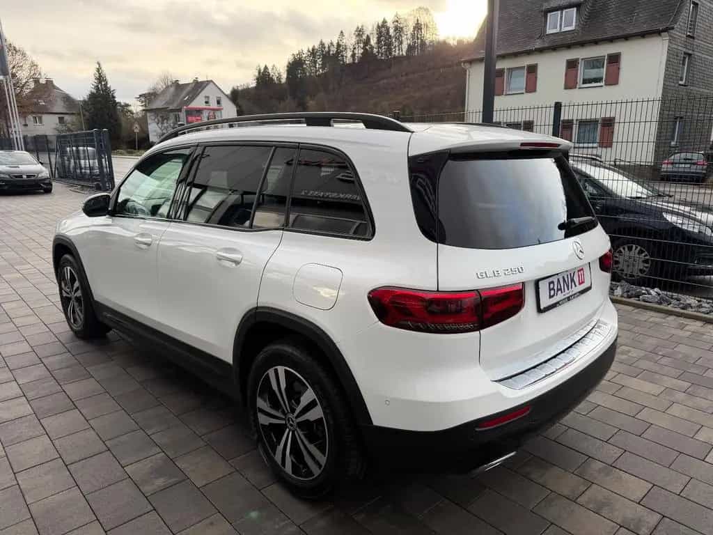 Mercedes-Benz GLB 250 4-Matic*KAMERA*SHZG*ASISST*MBUX*PDC 02/2020-photo-15