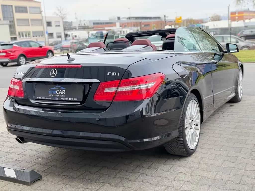 Mercedes-Benz E 250 d Cabrio 7G-Tronic AMG Leder Sitz-Klima 1.H 01/2013-photo-1