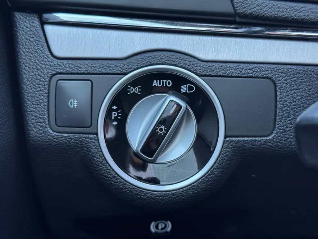Mercedes-Benz E 250 d Cabrio 7G-Tronic AMG Leder Sitz-Klima 1.H 01/2013-photo-31