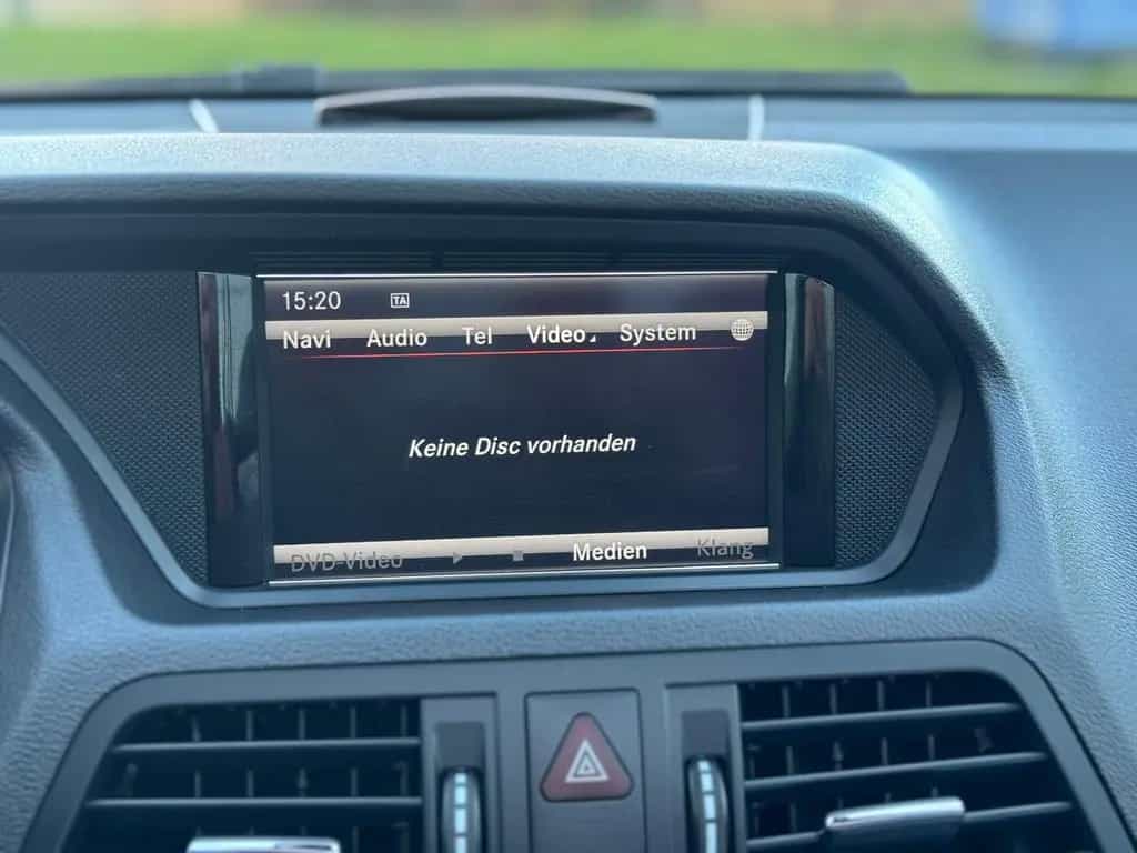 Mercedes-Benz E 250 d Cabrio 7G-Tronic AMG Leder Sitz-Klima 1.H 01/2013-photo-35