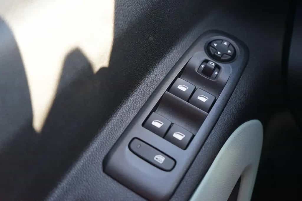 Citroën Berlingo 1.5 HDI AppConnect Sitzheizung DAB 01/2020-photo-22