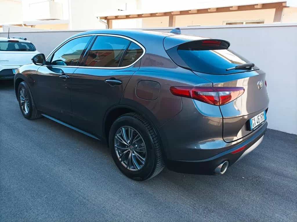 Alfa Romeo Stelvio 2.2 Turbodiesel 190 CV AT8 RW 08/2018-photo-3