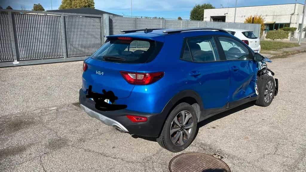 Other Other Kia Stonic 1.2 2023 - incidentata 11/2023-photo-1