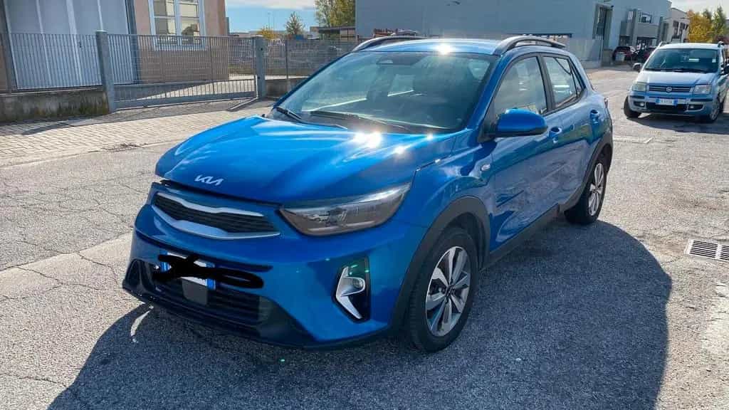 Other Other Kia Stonic 1.2 2023 - incidentata 11/2023-photo-2