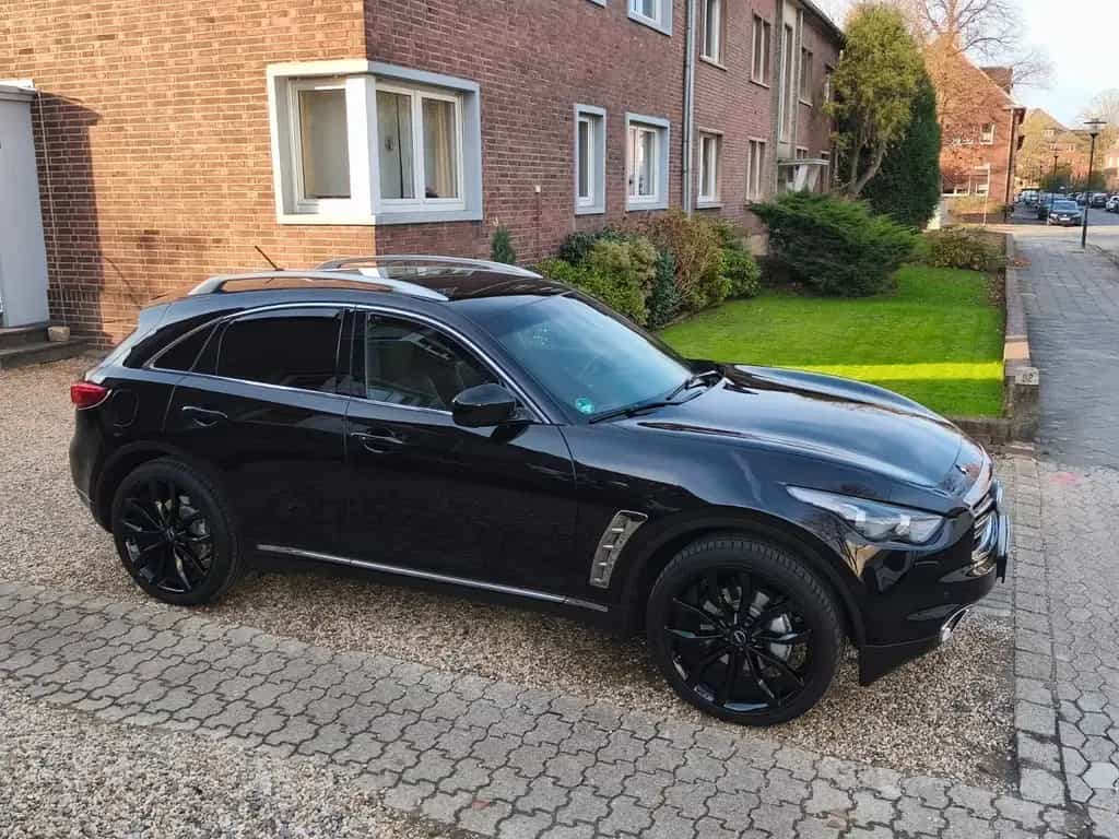 Infiniti QX70 5.0 S Premium, Kamera, 22" Somm. 21" Winter 12/2016-photo-1