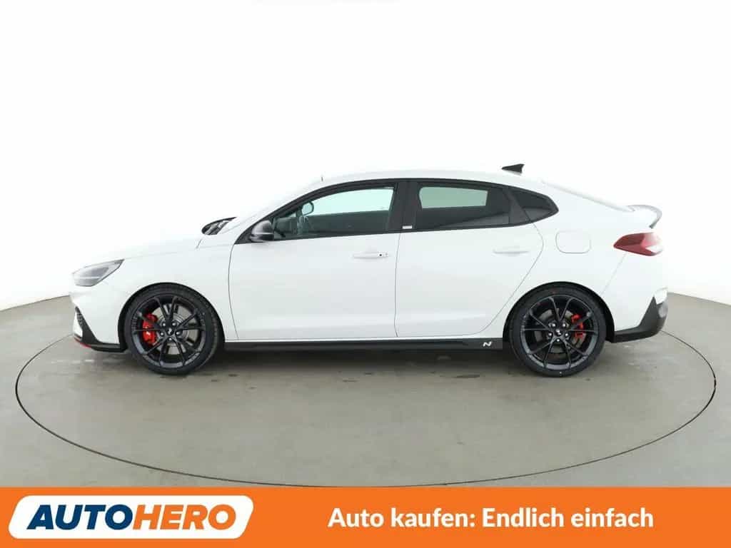 Hyundai i30 Fastback 2.0 T-GDI N Performance Aut.*NAVI* 08/2021-photo-2