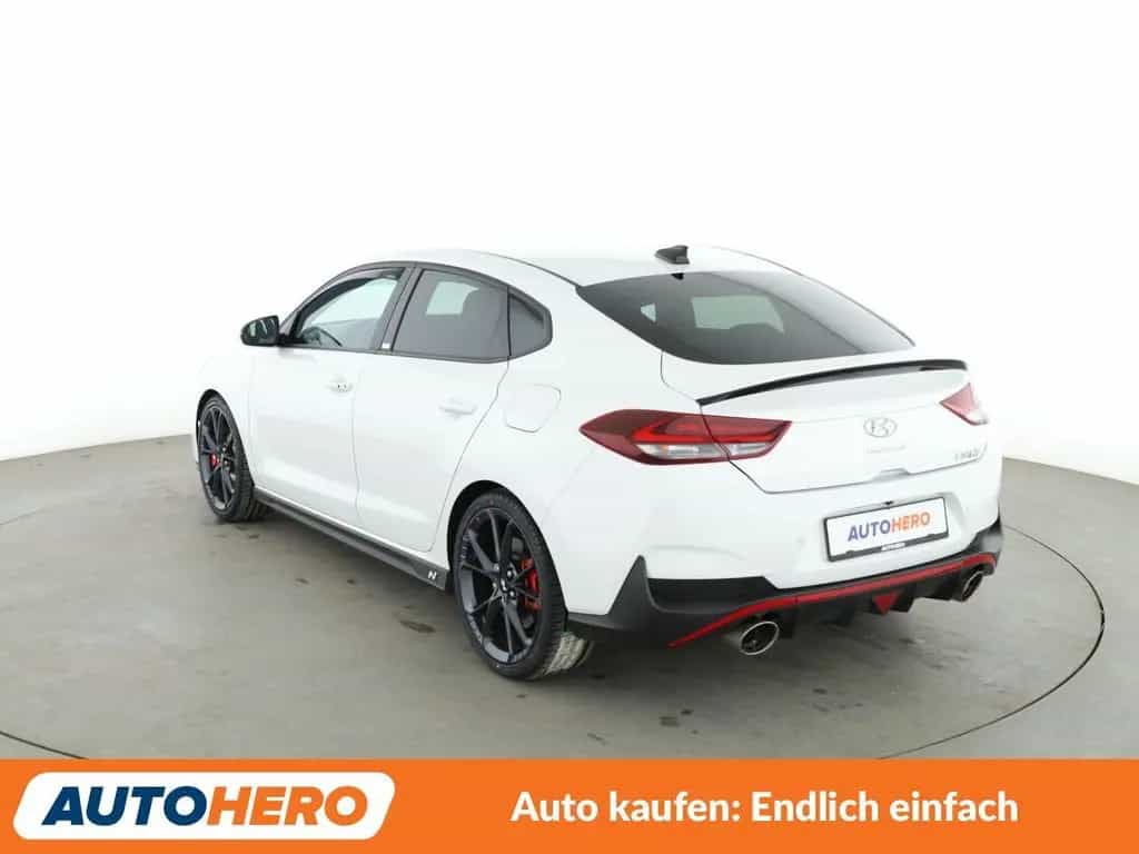 Hyundai i30 Fastback 2.0 T-GDI N Performance Aut.*NAVI* 08/2021-photo-3