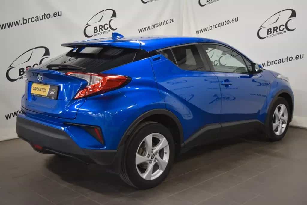 Toyota C-HR Style 01/2018-photo-1