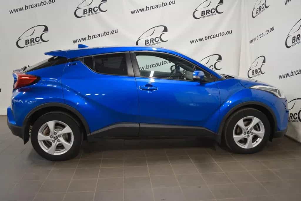 Toyota C-HR Style 01/2018-photo-24
