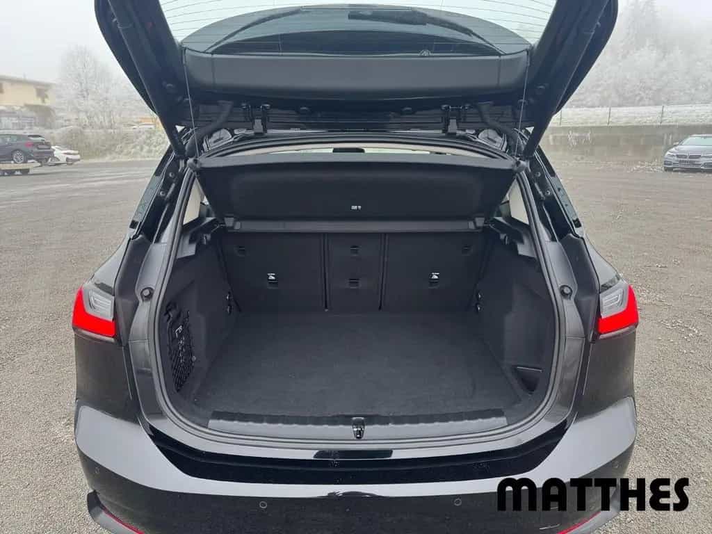 BMW 2 Series 218 i Innovations-Paket Driving Assistant Plus C 03/2023-photo-9