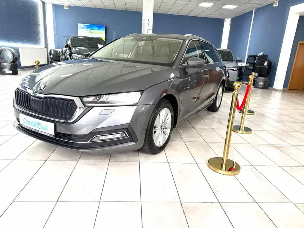 Skoda Octavia Combi Ambition 04/2023-photo-0
