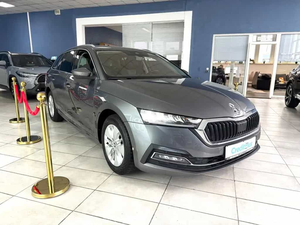 Skoda Octavia Combi Ambition 04/2023-photo-1