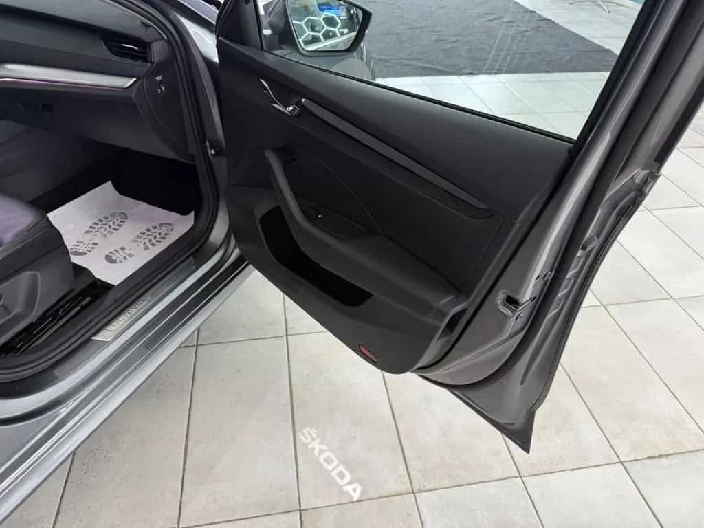 Skoda Octavia Combi Ambition 04/2023-photo-11