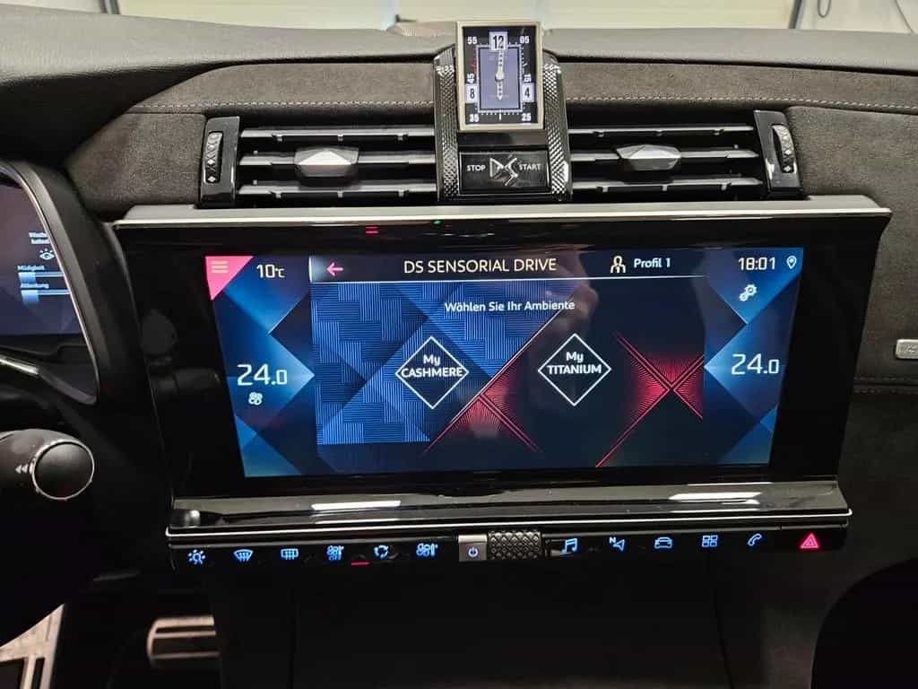 DS Automobiles DS7 (Crossback) DS7 Crossback 165kW *PERFOMANCE LINE* PANO 06/2019-photo-22