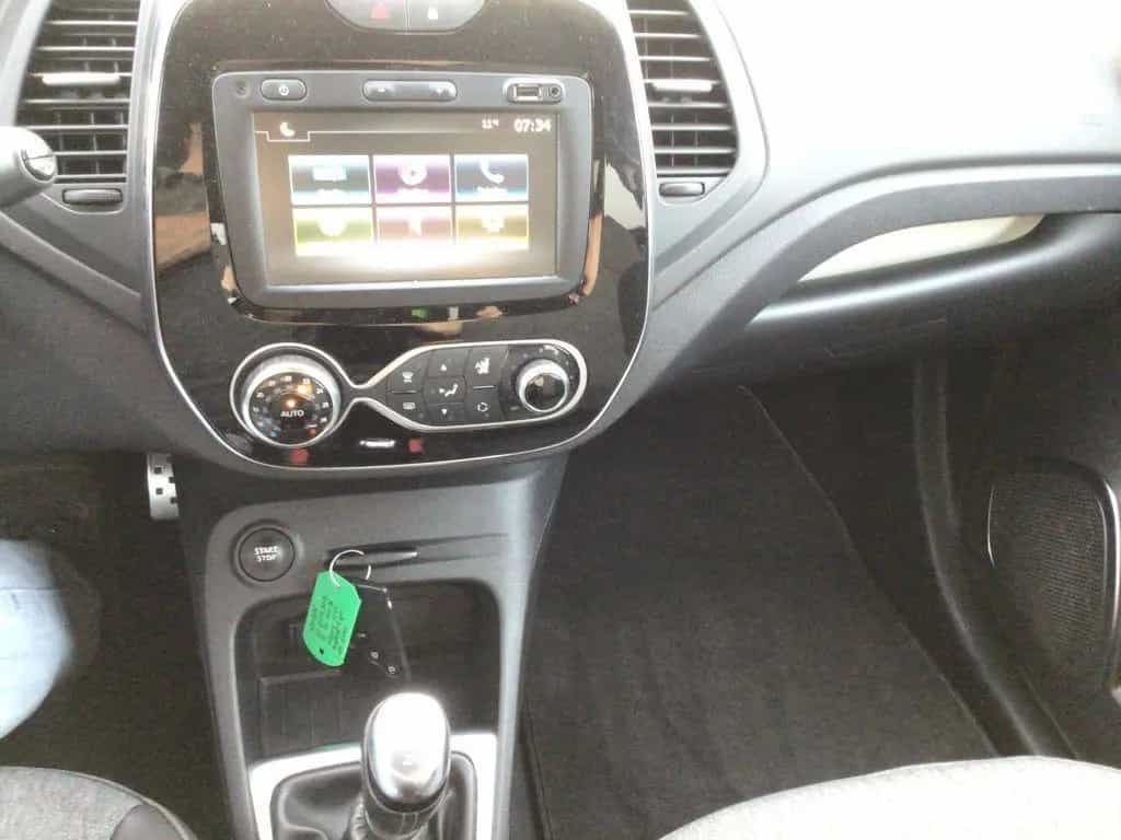 Renault Captur TCe 150 GPF INTENS Navi Kamera Einparkh. 02/2019-photo-19