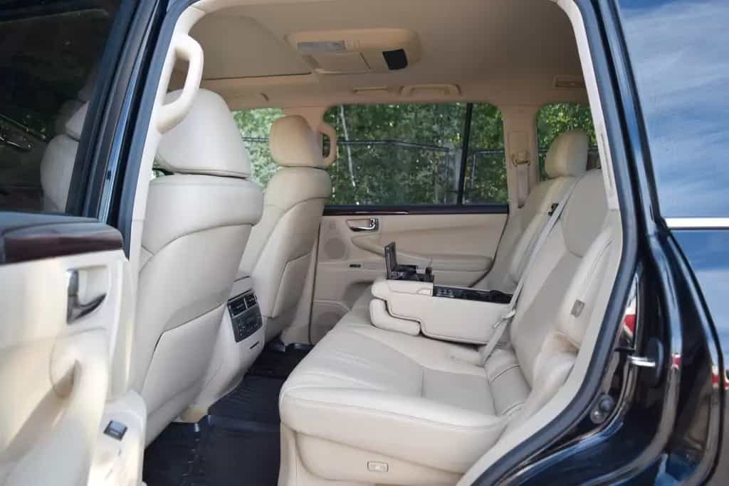 Lexus LX 570 07/2010-photo-12
