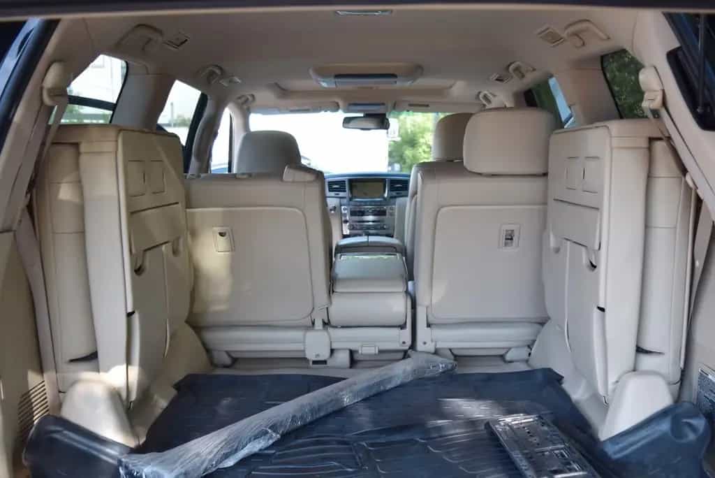 Lexus LX 570 07/2010-photo-14