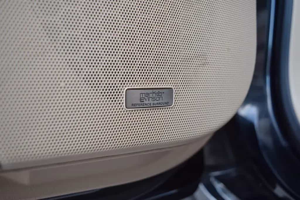 Lexus LX 570 07/2010-photo-18