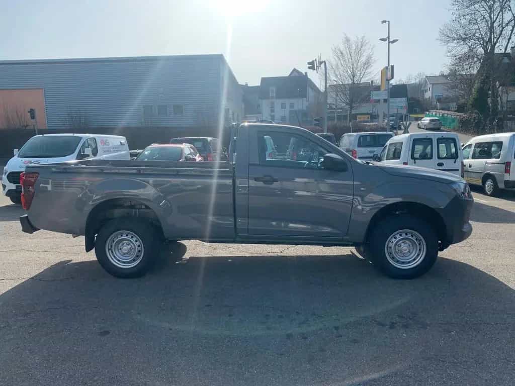 Isuzu D-Max Single Cab L 4WD AHK + Beschichtung/Wanne null-photo-4