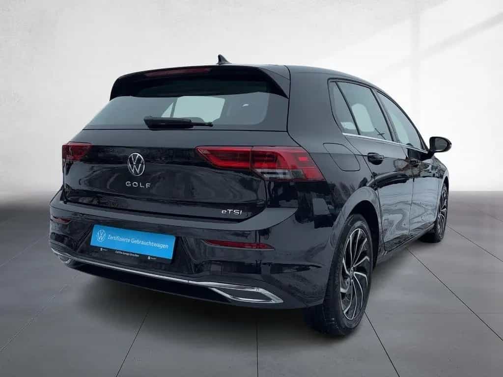 Volkswagen Golf VIII Style 1.5 eTSI DSG LED PDC MASSAGE TRA 02/2021-photo-3