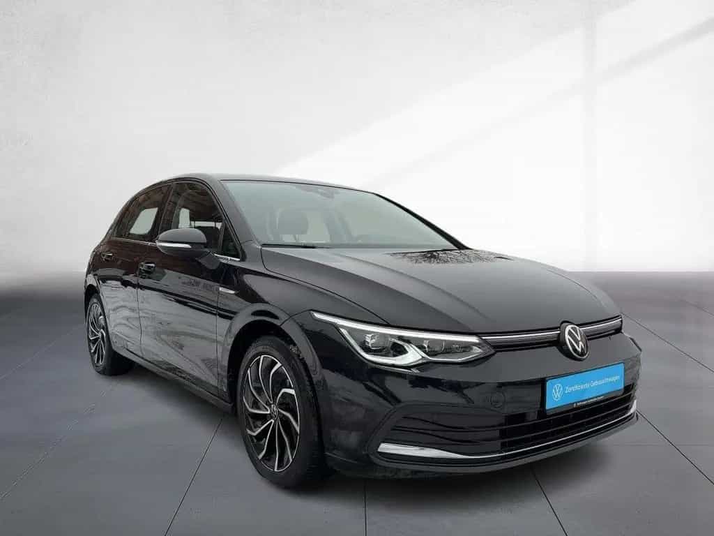 Volkswagen Golf VIII Style 1.5 eTSI DSG LED PDC MASSAGE TRA 02/2021-photo-4