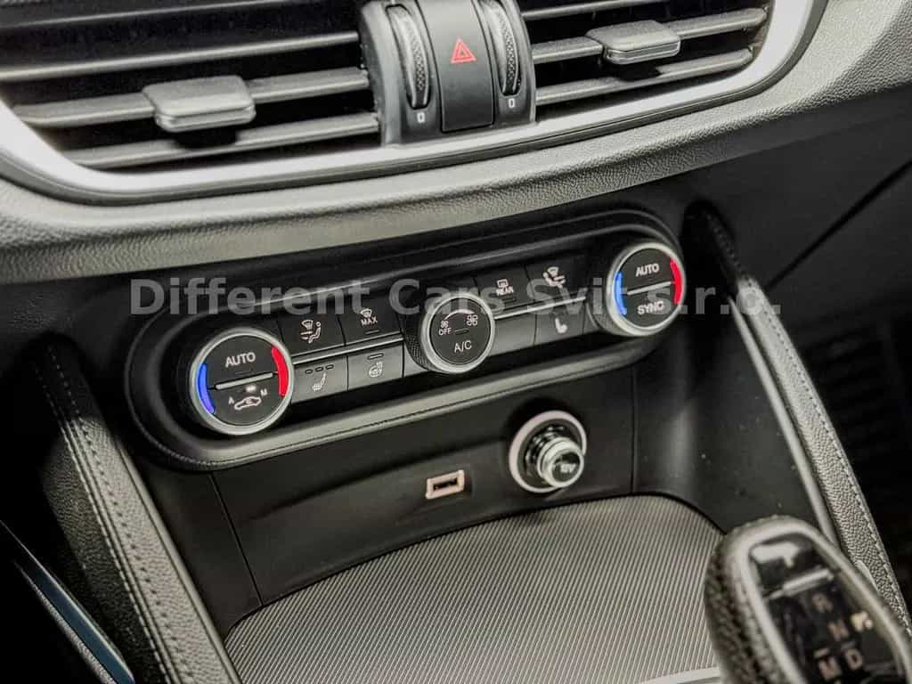 Alfa Romeo Stelvio Sprint Q4 03/2022-photo-20